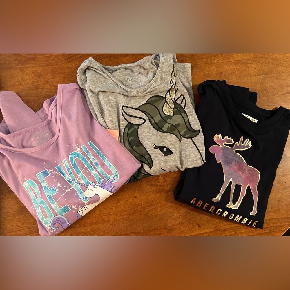 Lot of 3 girls shirts Abercrombie Kids, Justice & NWT Saint-eve sz 10.